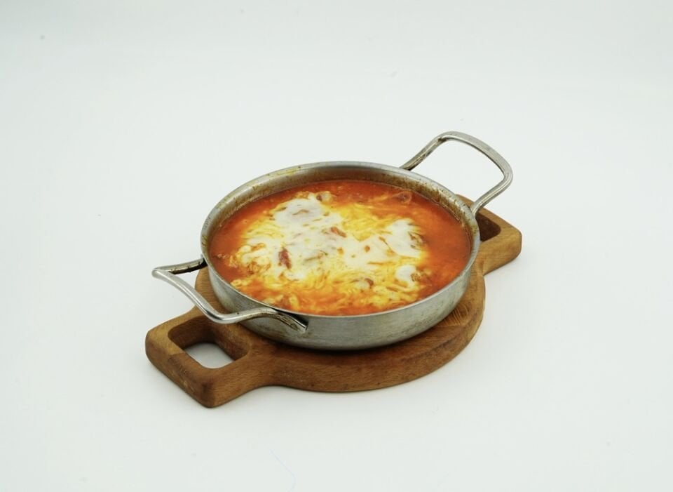 Karışık Menemen (Sucuk ve Kaşarlı)