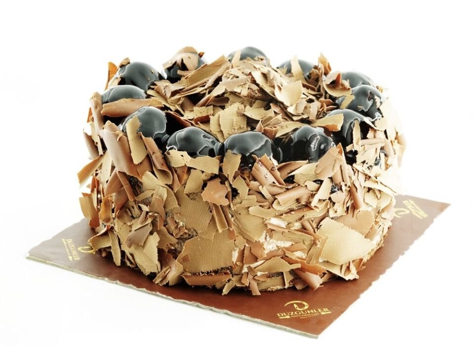 PROFİTEROL ÇİKOLATALI PASTA