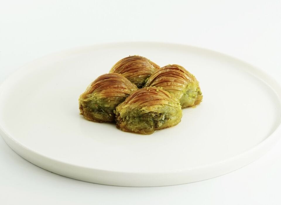 Fıstıklı Midye Dolma